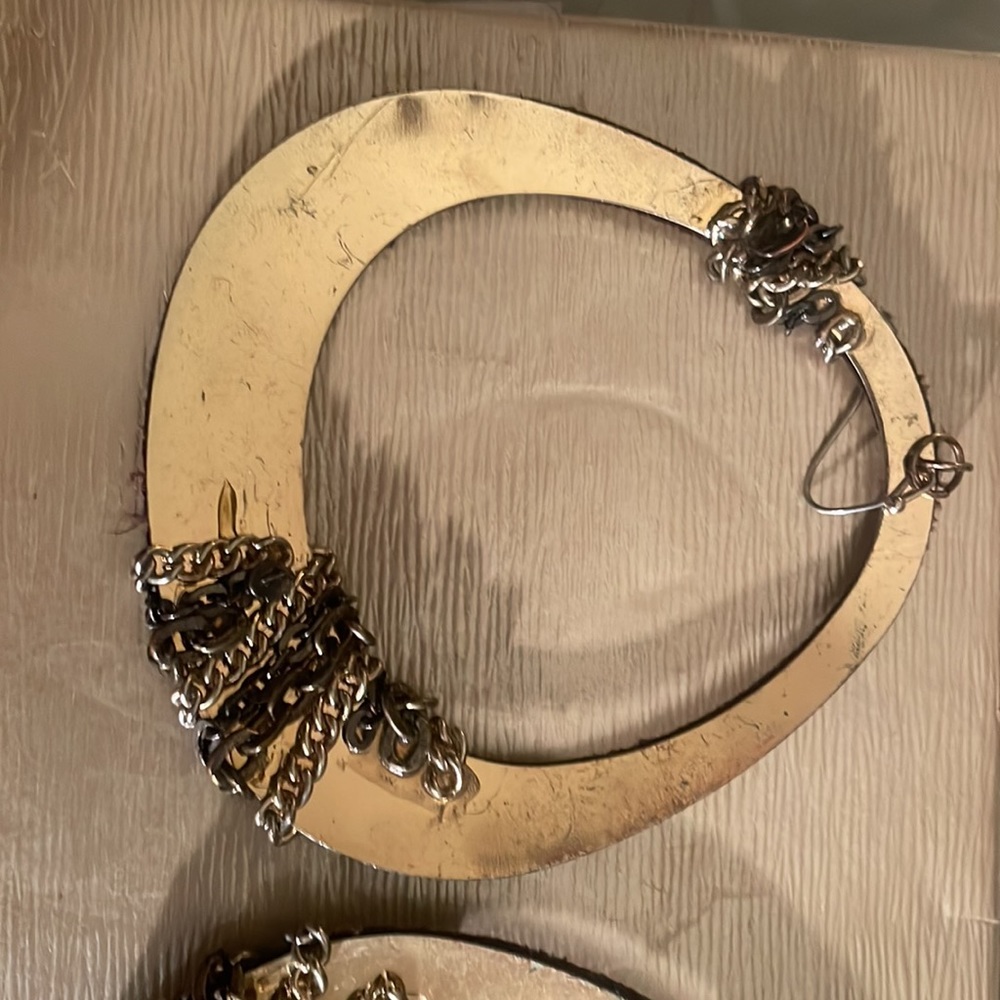 Triangular Hoop Earrings - Picture 6 of 10